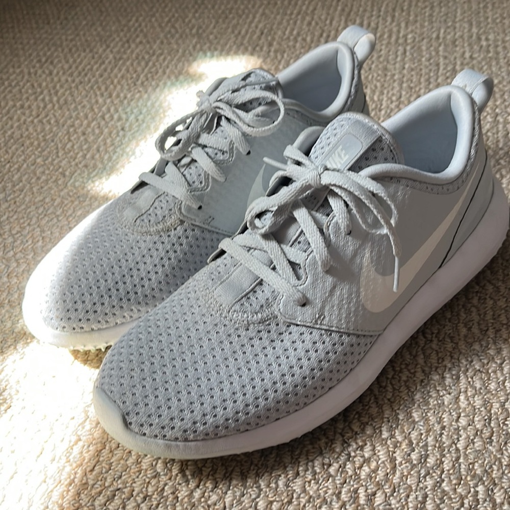 Nike Golf Shoes Size 9
